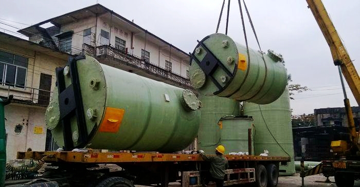 30萬噸磷銨項(xiàng)目9區(qū)大型反應(yīng)槽、閃蒸室等內(nèi)防腐工程竣工驗(yàn)收