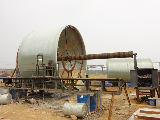 現場玻璃鋼設備制作